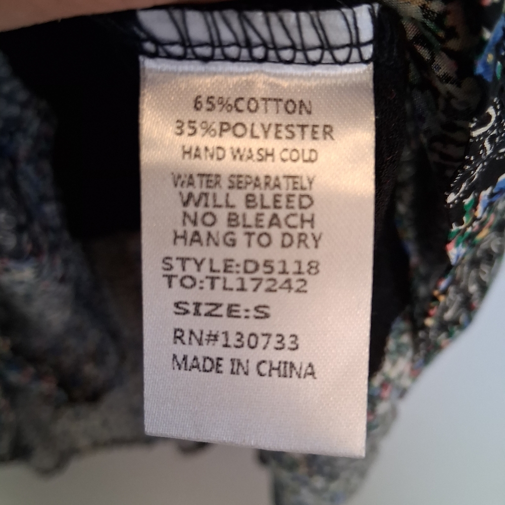 UMGEE USA NWT Size S Black Boho Racerback Tank with Floral Ruffle Hem - Picture 4 of 7